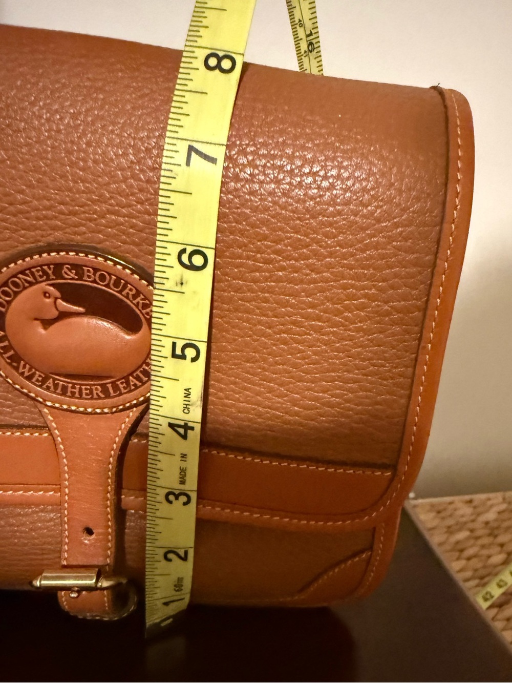 Vintage Dooney and Bourke Small Surrey - Picture 9 of 10